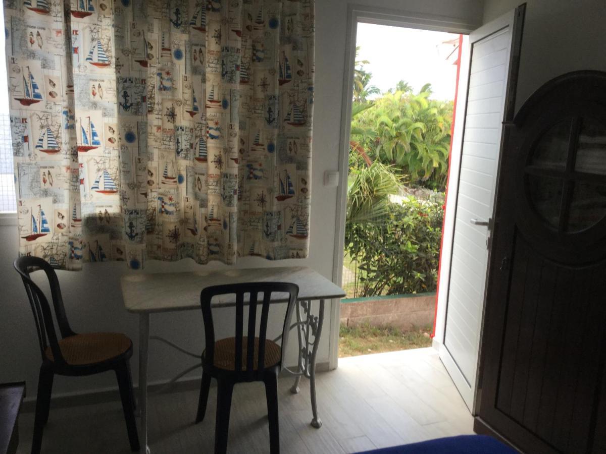 Bed and Breakfast La Marine Le Moule Exterior foto